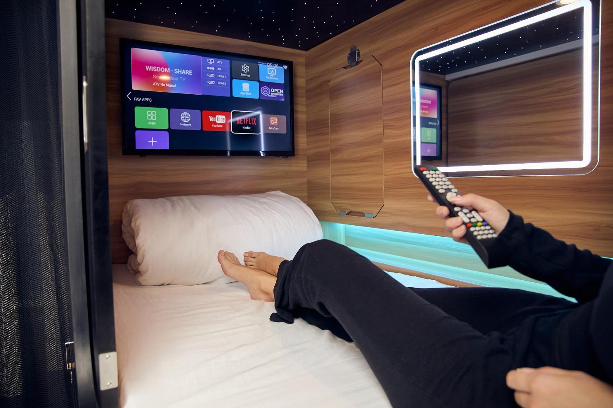 Capsule Hotel Montréal Exteriör bild